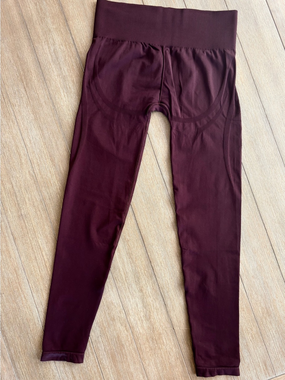 Gymshark Cherry Purple Three-Piece Active Set Bundle Size Medium - Picture 13 of 15